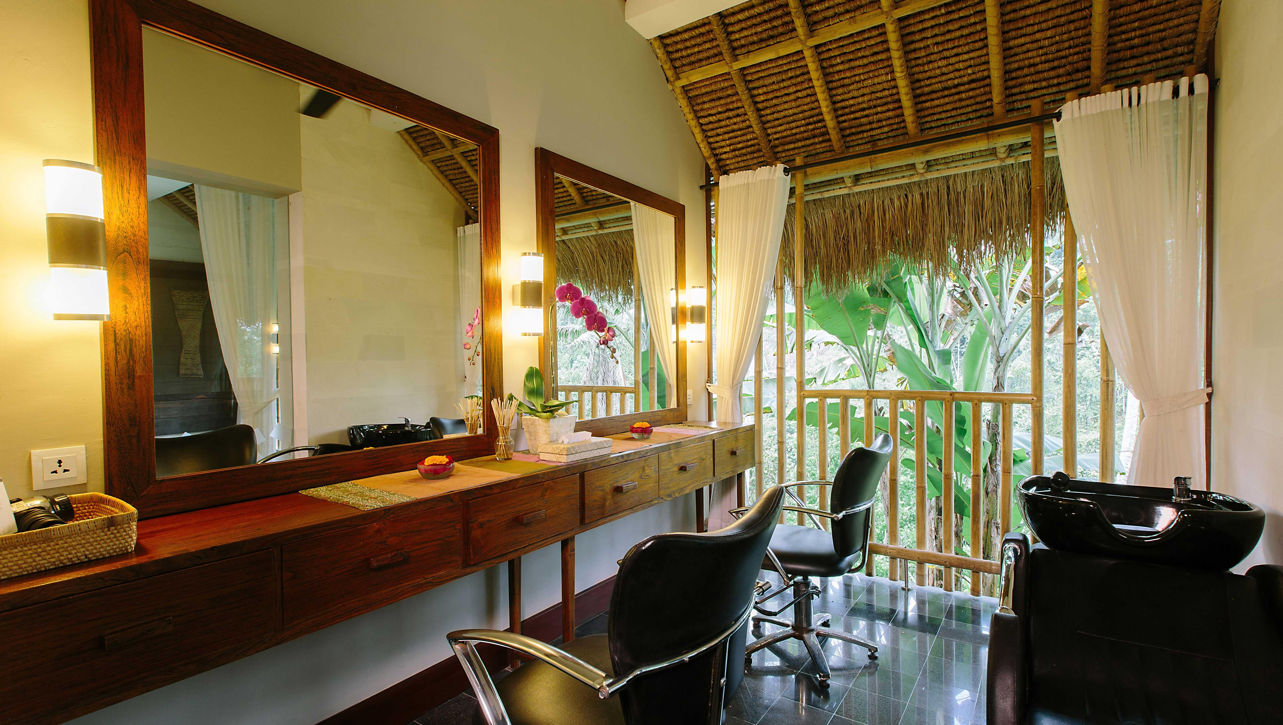 Tejaprana Resort&Spa - CHSE Certified Ubud Exterior foto A salon in Bali, Indonesia