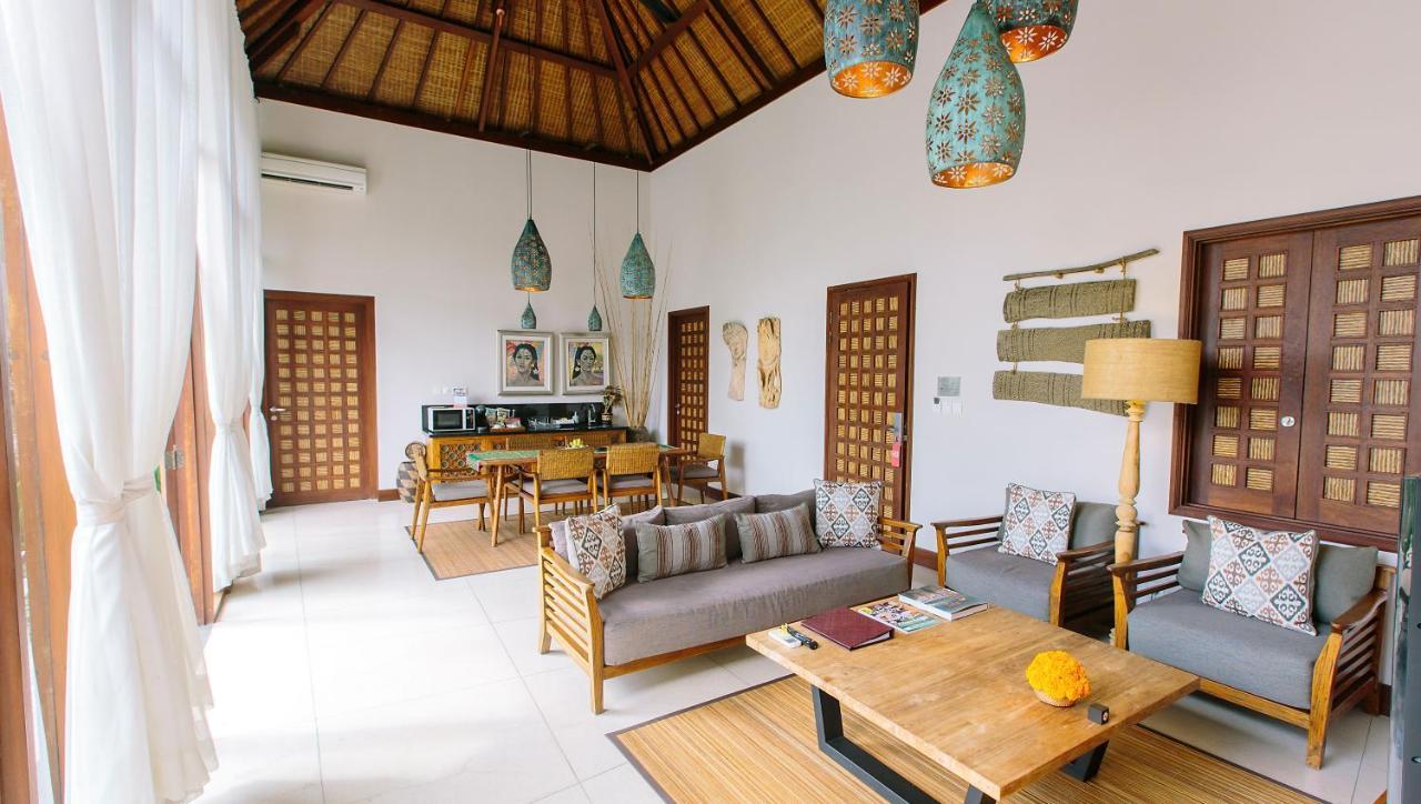 Tejaprana Resort&Spa - CHSE Certified Ubud Exterior foto A villa at the resort